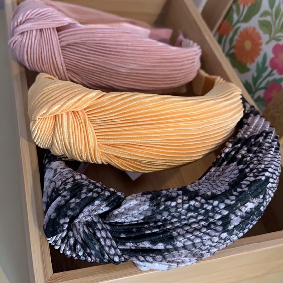 LOFT Accessories - NWT LOFT headband 3 piece set